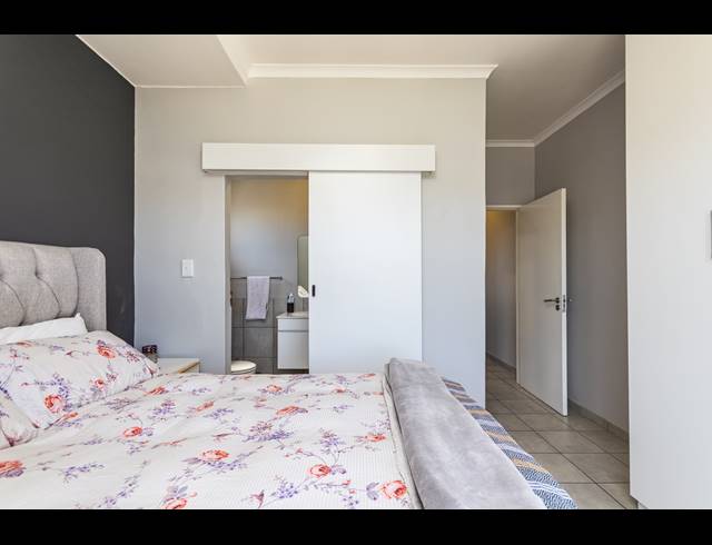 2 BEDROOM APARTMENT TO LET IN PARKLANDS NORTH
